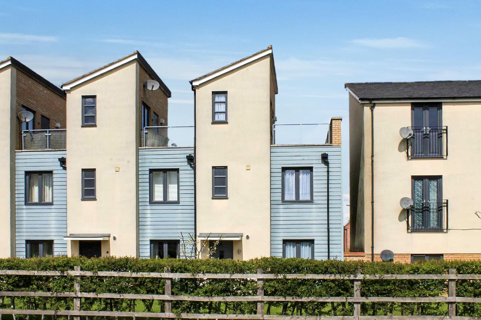 Selkirk Drive, Oakridge Park, Milton Keynes